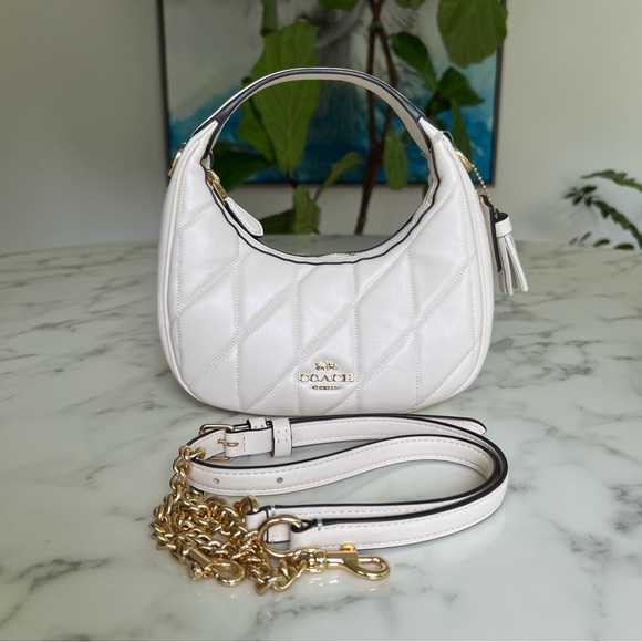 NWT Coach Carmen Mini Crossbody Bag Quilting CY710 Chalk Leather Gold - Picture 1 of 16